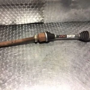 Renault Kadjar drive shaft 1.2 PETROL Automatic 2019 RIGHT O/S  391002670R