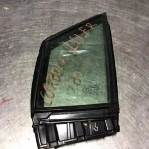 2022 TOYOTA COROLLA СТЕКЛО ПЕРЕДНЕЙ ПРАВОЙ ЧАСТИ 68216-02020 OEM