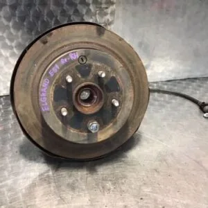 NISSAN ELGRAND E51 3.5 V6 2004 REAR RIGHT DRIVER HUB