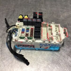 MITSUBISHI GRANDIS RELAY FUSE BOX MR5787655