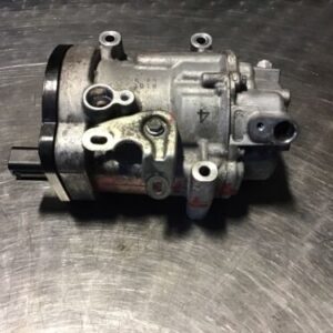 2021 TOYOTA COROLLA 1.8 ГИБРИД КОМПРЕССОР КОНДИЦИОНЕРА 042400-1201