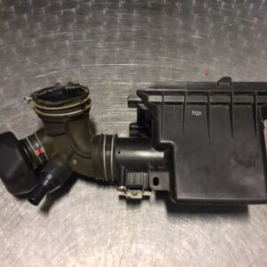 TOYOTA C-HR MK1 2020 1.8 PETROL HYBRID AIR FILTER TOP BOX HOUSING 17705-0T170