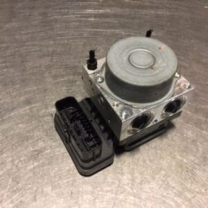 2020 TOYOTA C-HR 1.8 Hybrid ABS Pump 44510-10110