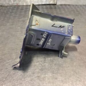 2010-2018 NISSAN JUKE F15 КРЕПЛЕНИЕ ПОДДЕРЖКИ БАРА ПЕРЕДНЕГО УДАРА СТОРОНЫ ПАССАЖИРА