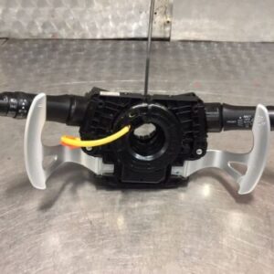 MITSUBISHI OUTLANDER MK3 PHEV WIPER / HEADLIGHT STALK SET 8617A013