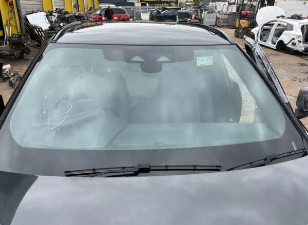 2023 GENUINE RANGE ROVER VELAR L560 FRONT WINDSCREEN GLASS HEATED