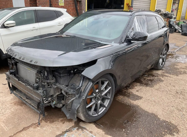 2023 GENUINE RANGE ROVER VELAR L560 FRONT WINDSCREEN GLASS HEATED - Image 9
