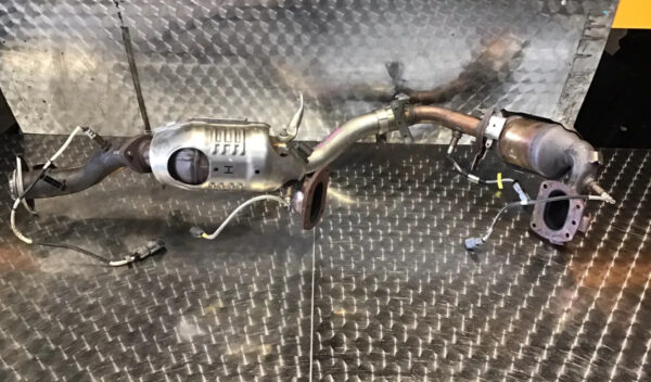 2016-2020 Lexus RX450H 3.5 Catalytic Converter Futaba L31220