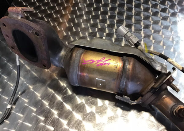 2016-2020 Lexus RX450H 3.5 Catalytic Converter Futaba L31220 - Image 6