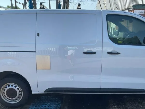 Citreon Dispatch Peugeot Expert Proace Driver Side Sliding Door SWB 2016-2023