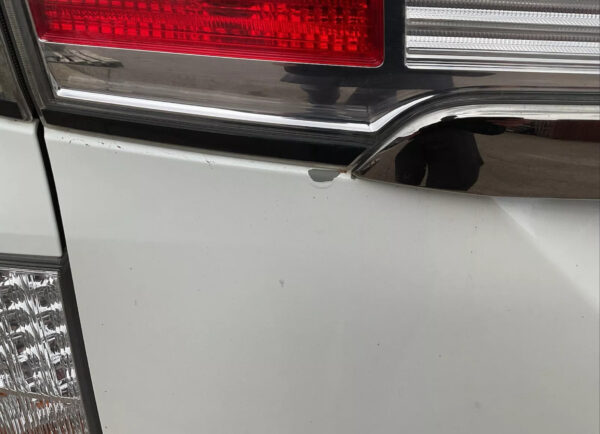 TAILGATE NISSAN ELGRAND E52 TAILGATE WHITE BREAKING 2010-2015 - Image 6