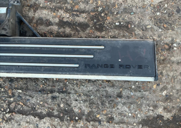 2011 RANGE ROVER VOGUE L322 ELECTRIC RUNNING BOARD SIDE STEP DRIVER SIDE RIGHT - Image 2