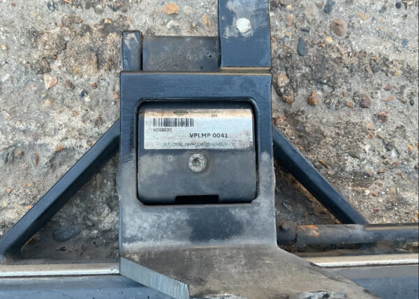 2011 RANGE ROVER VOGUE L322 ELECTRIC RUNNING BOARD SIDE STEP DRIVER SIDE RIGHT - Image 4