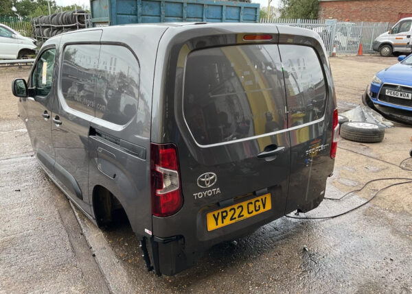 2022 TOYOTA PROACE CITY PEUGEOT PARTNER 1.5 HDI MANUAL GEARBOX 6 SPEED 8K - Image 7