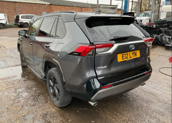 2019 TOYOTA RAV4 MK5 XA50 FRONT LEFT PASSENGER SIDE DOOR IN GREY 2QZ - Image 3