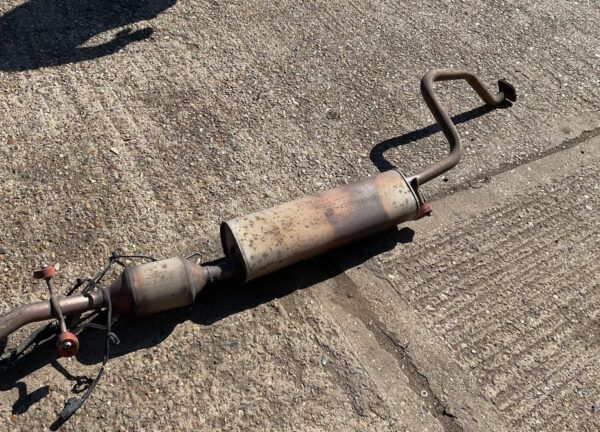 2023 MG ZS 1.0 PETROL EXHAUST SYSTEM COMPLETE WITH CATALYTIC CONVERTER 10E4E - Image 5