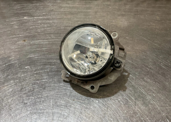 2016 MITSUBISHI OUTLANDER MK3 FRONT BUMPER FOG LIGHT