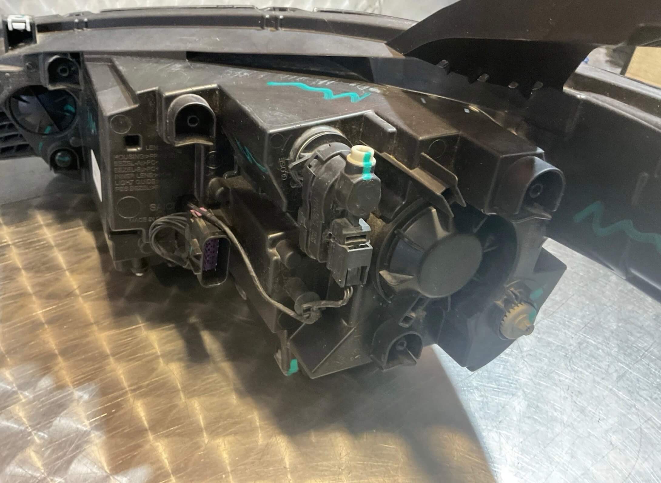 GENUINE MG ZS 2020-2023 FRONT RIGHT DRIVER SIDE LED HEADLIGHT HEADLAMP 10905796 - Image 9