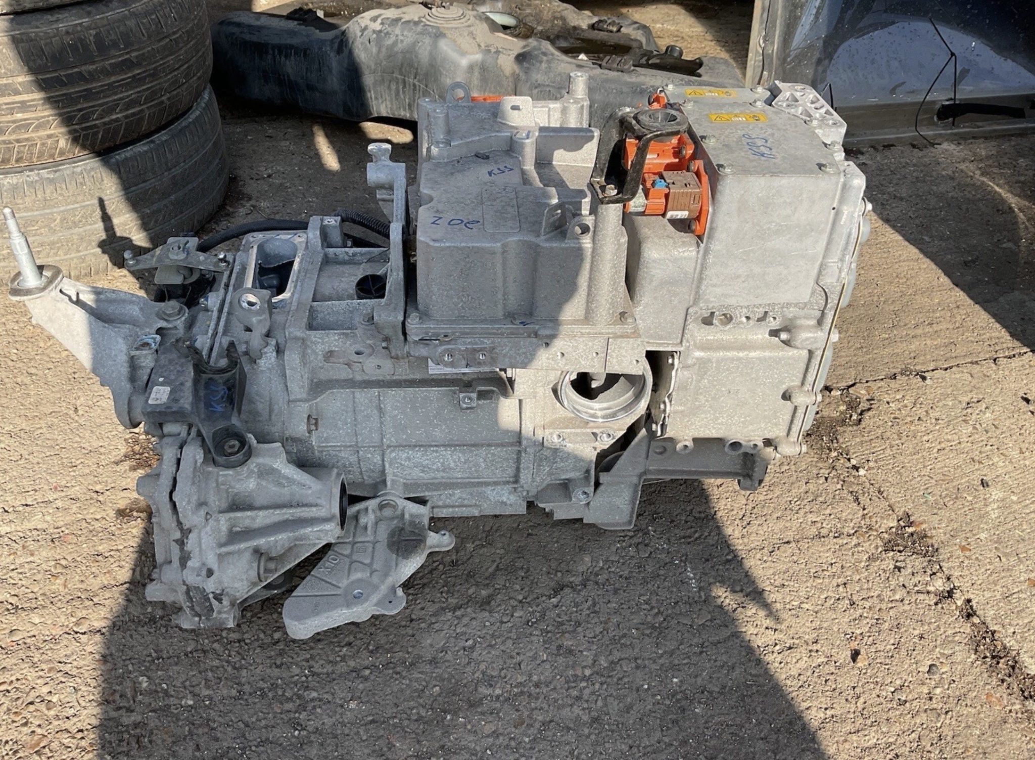 2015 RENAULT ZOE MK1 1 SPEED DIRECT DRIVE ELECTRIC ENGINE 5AQ601 47K MILEAGE - Image 4