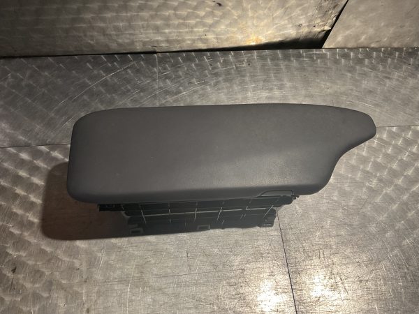 LEXUS NX CENTRE ARM REST