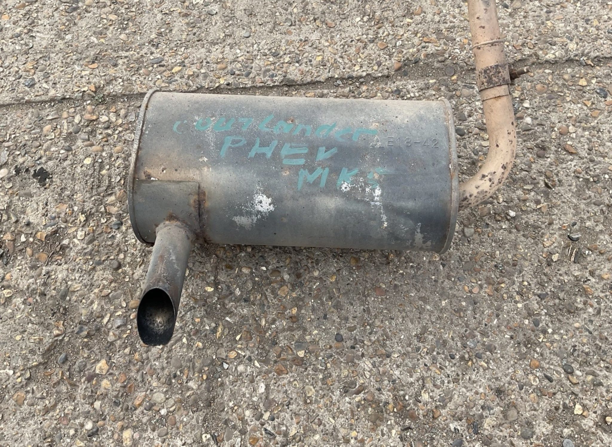 Mitsubishi Outlander Mk3 Phev 2.0 Exhaust Pipe Rear Silencer Back Box 2013-2018 - Image 2