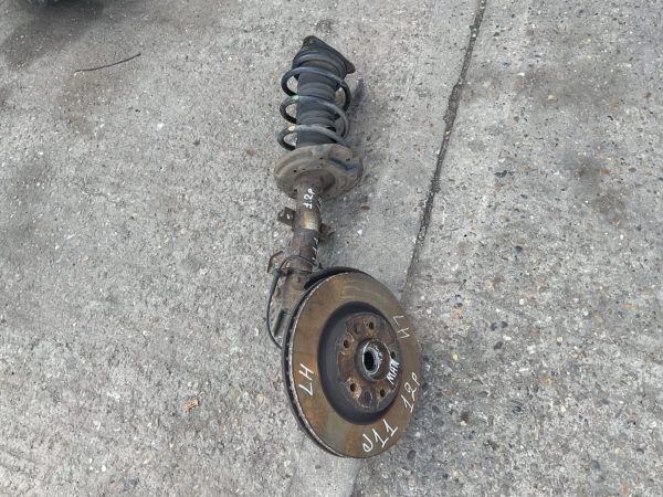 2017 NISSAN QASHQAI J11 1.2 PETROL FRONT LEFT PASSENGER SIDE SUSPENSION LEG