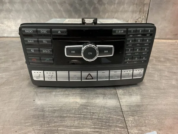 2014 MERCEDES BENZ SLK R172 RADIO SAT NAV HEAD UNIT A1729009210
