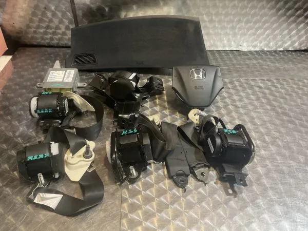 2014 HONDA CRV MK4 DRIVER, PASSENGER AIRBAGS INC FRONT BELTS & ECU AIRBAG KIT
