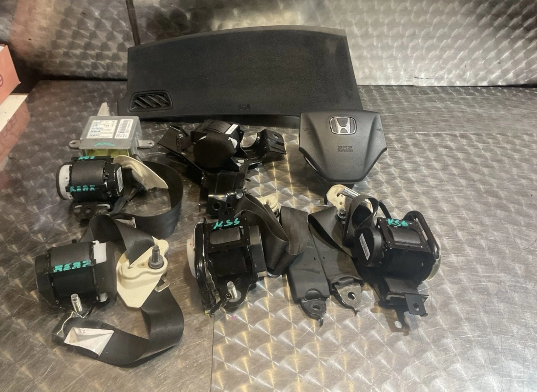 2014 HONDA CRV MK4 DRIVER, PASSENGER AIRBAGS INC FRONT BELTS & ECU AIRBAG KIT