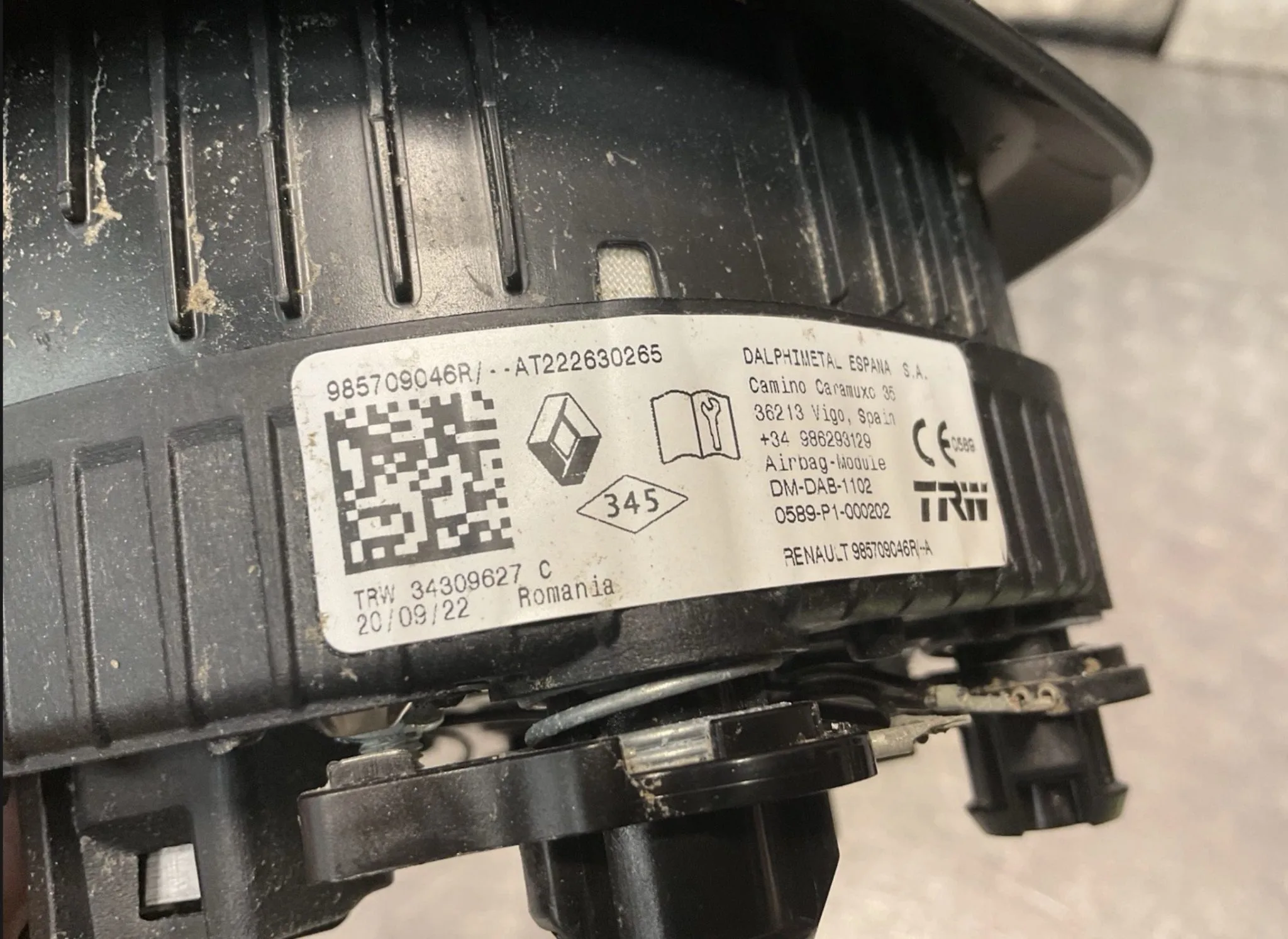 2022 DACIA JOGGER STEERING WHEEL AIRBAG 985709046R - Image 4