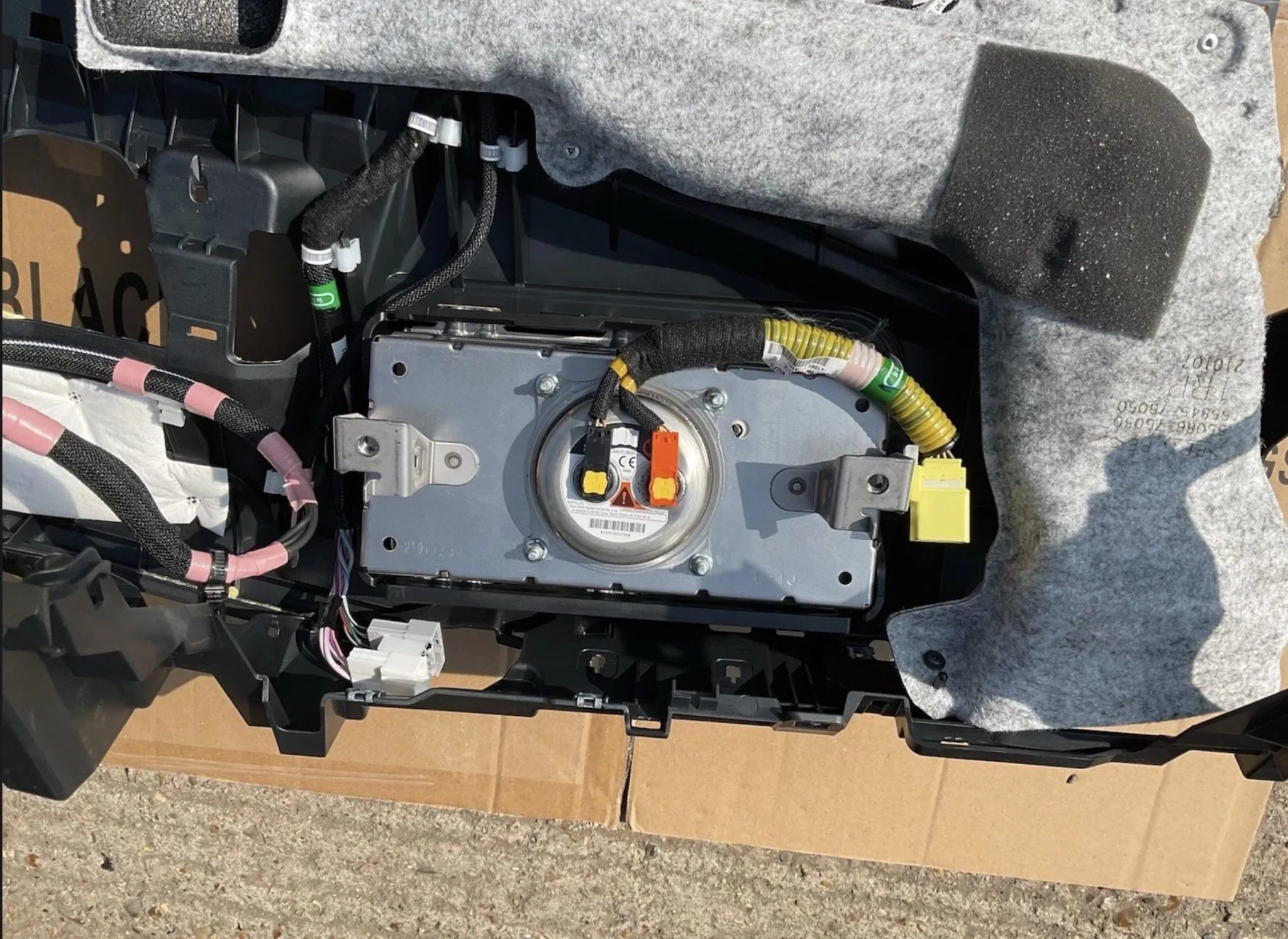 2020 LEXUS UX 250H UX300 DASHBOARD WITH PASSENGER AIRBAG - Image 6