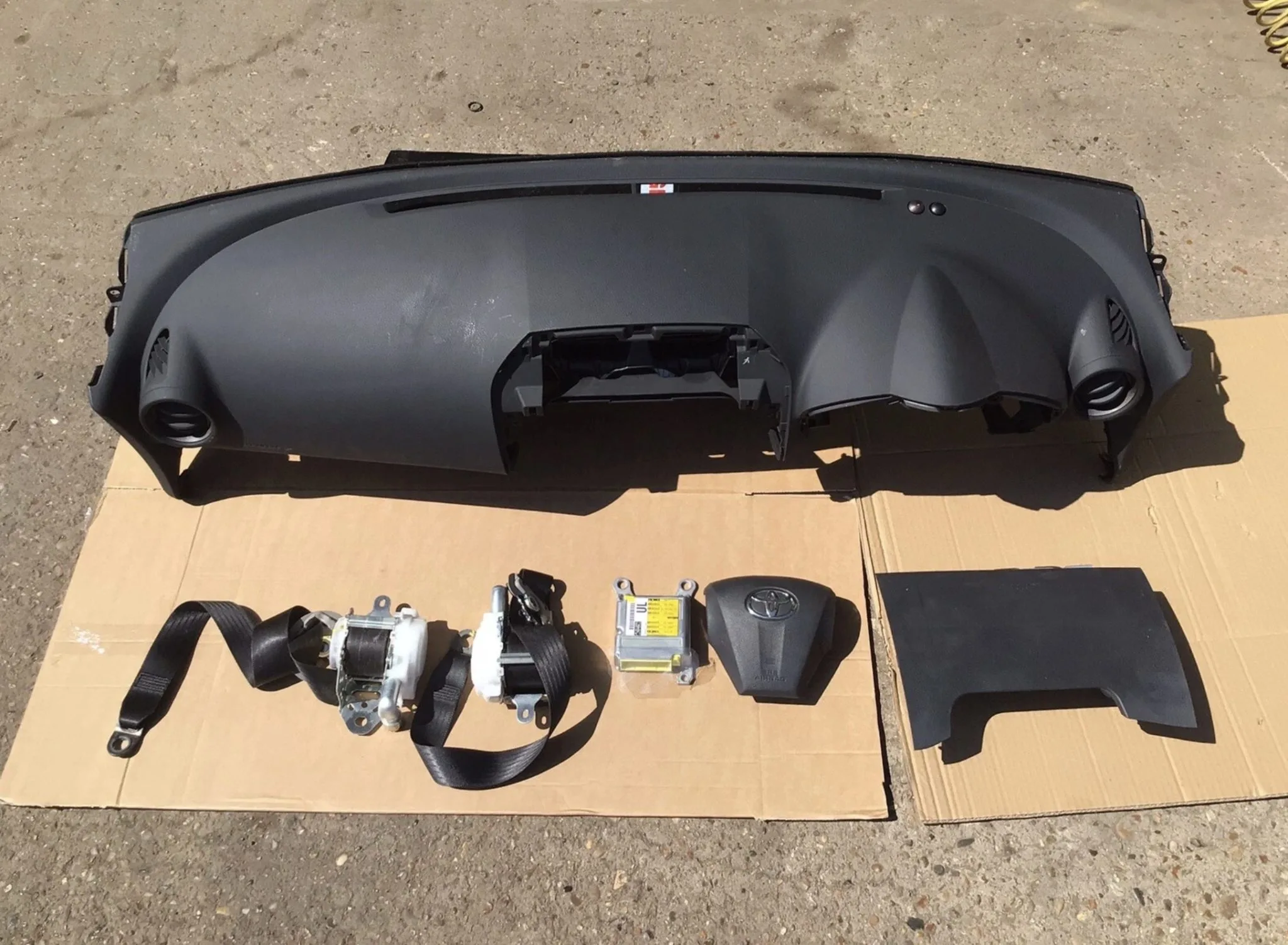 TOYOTA RAV4 AIRBAG KIT DASHBOARD SEAT BELTS STEERING AIRBAG & ECU MK3 XA30 2010 - Image 2