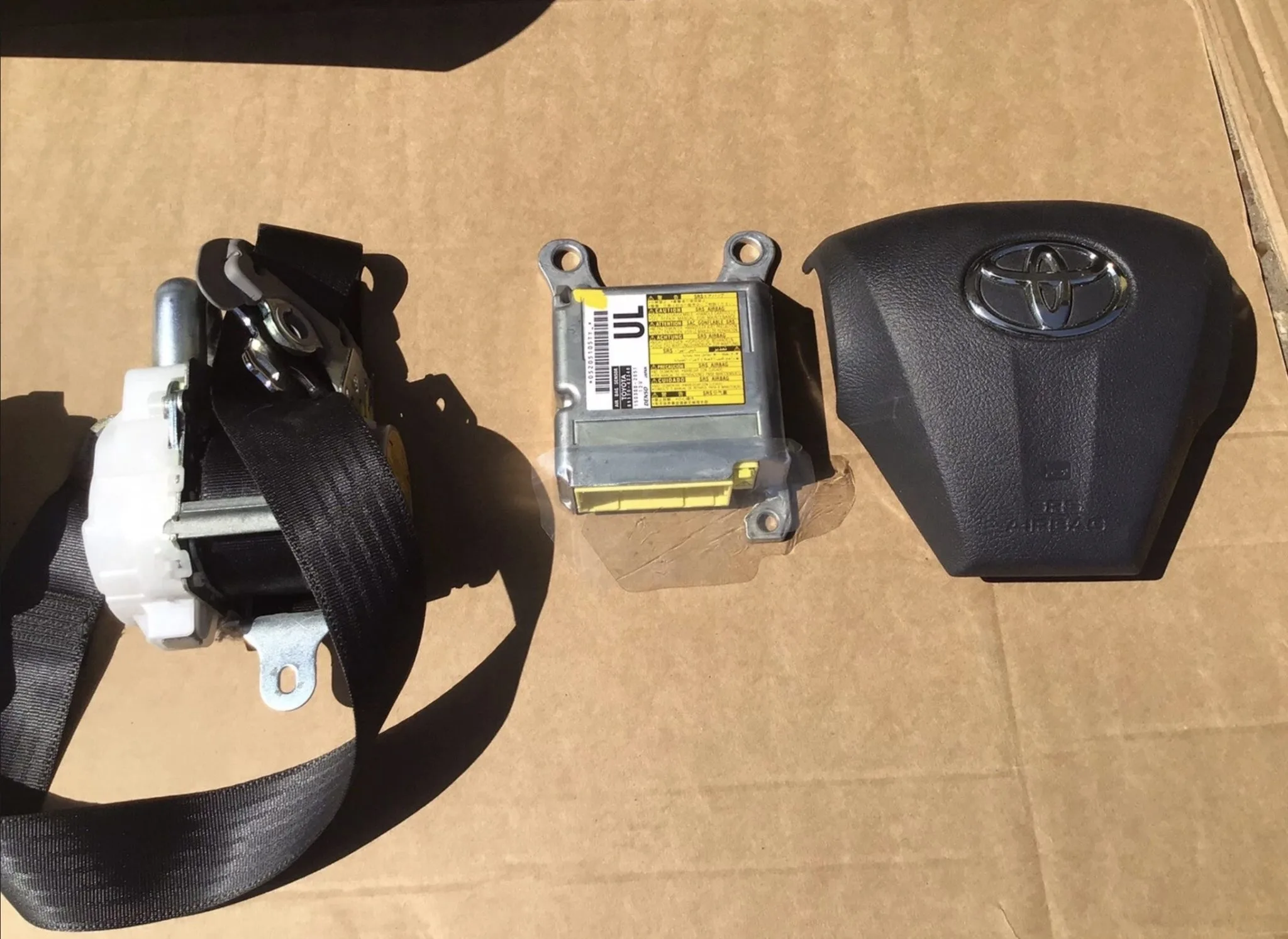TOYOTA RAV4 AIRBAG KIT DASHBOARD SEAT BELTS STEERING AIRBAG & ECU MK3 XA30 2010 - Image 8