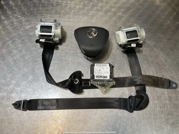2022 VAUXHALL COMBO AIRBAG KIT 9823741280