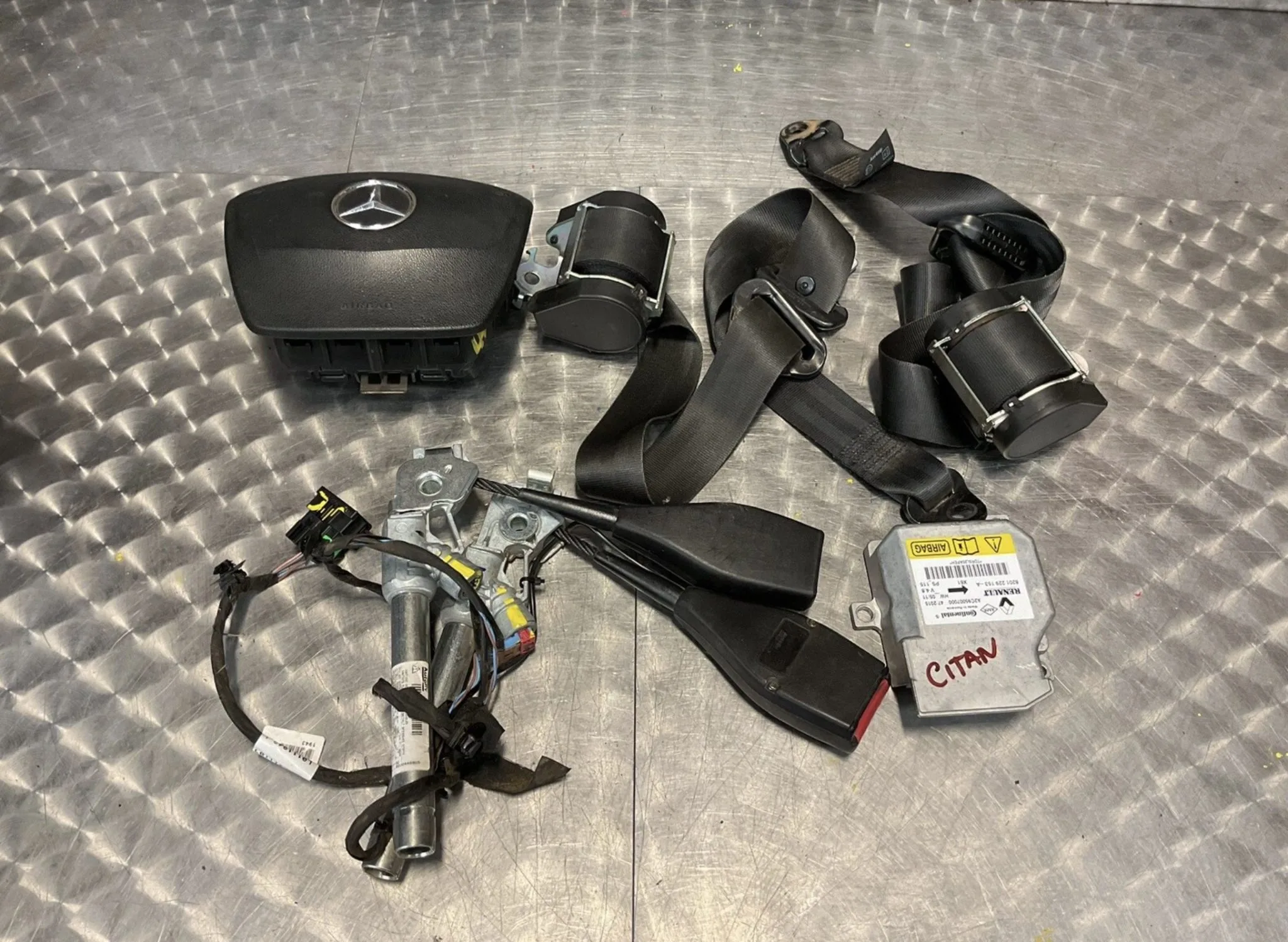 2017 MERCEDES CITAN W415 AIRBAG KIT SEAT BELTS MODULE 8201229153