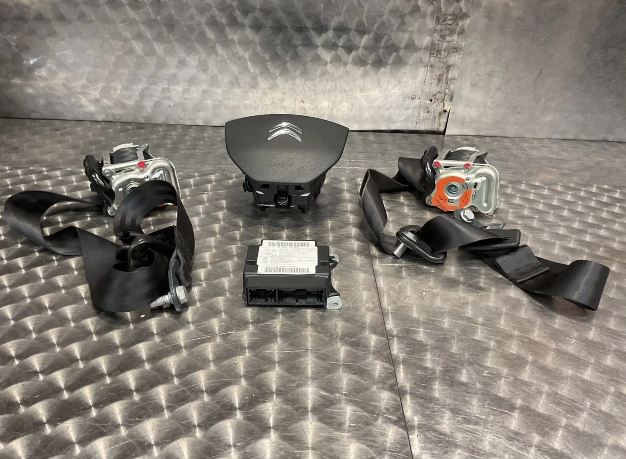 2022 CITROEN DISPATCH AIRBAG KIT SEAT BELTS MODULE 9823741280 - Image 2
