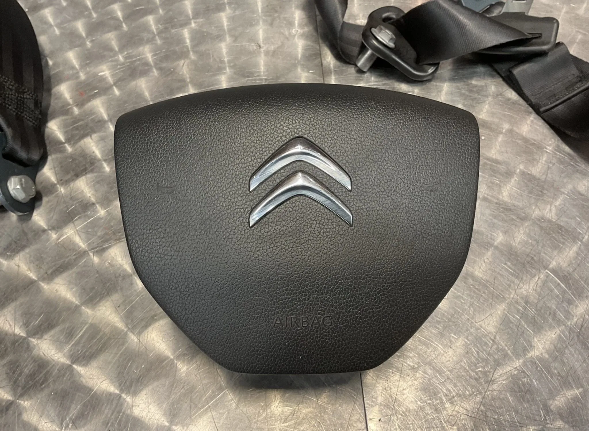 2022 CITROEN DISPATCH AIRBAG KIT SEAT BELTS MODULE 9823741280 - Image 5