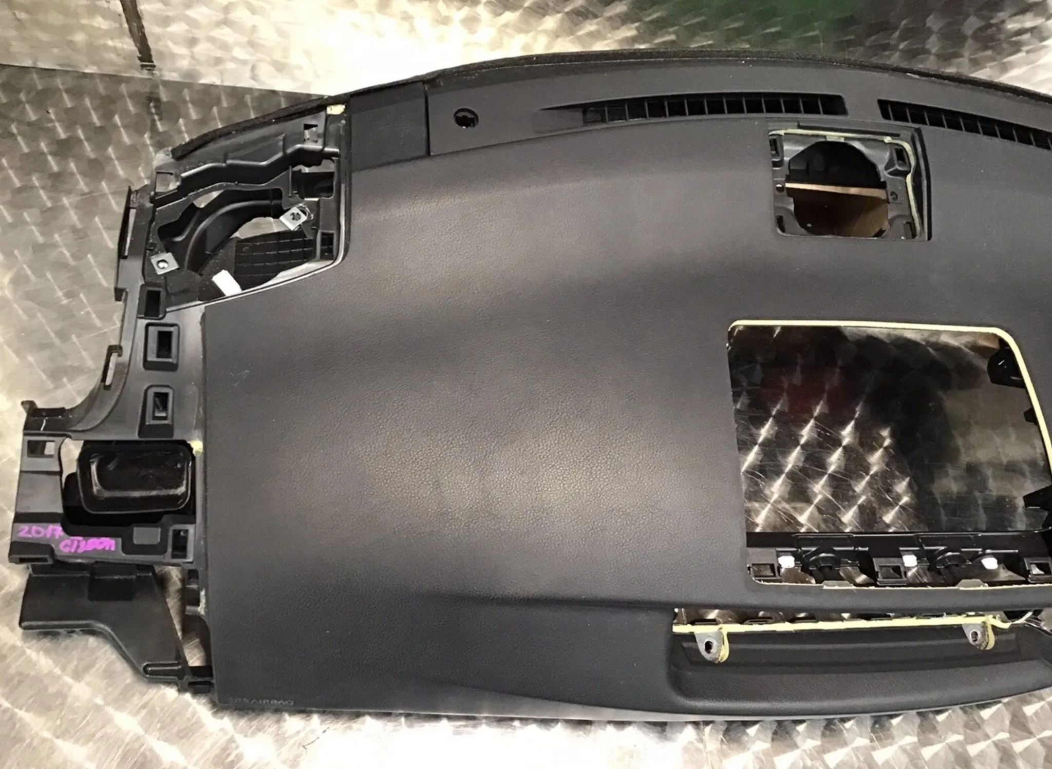2017 LEXUS CT200h DASHBOARD WITH PASSENGER AIRBAG - Image 3