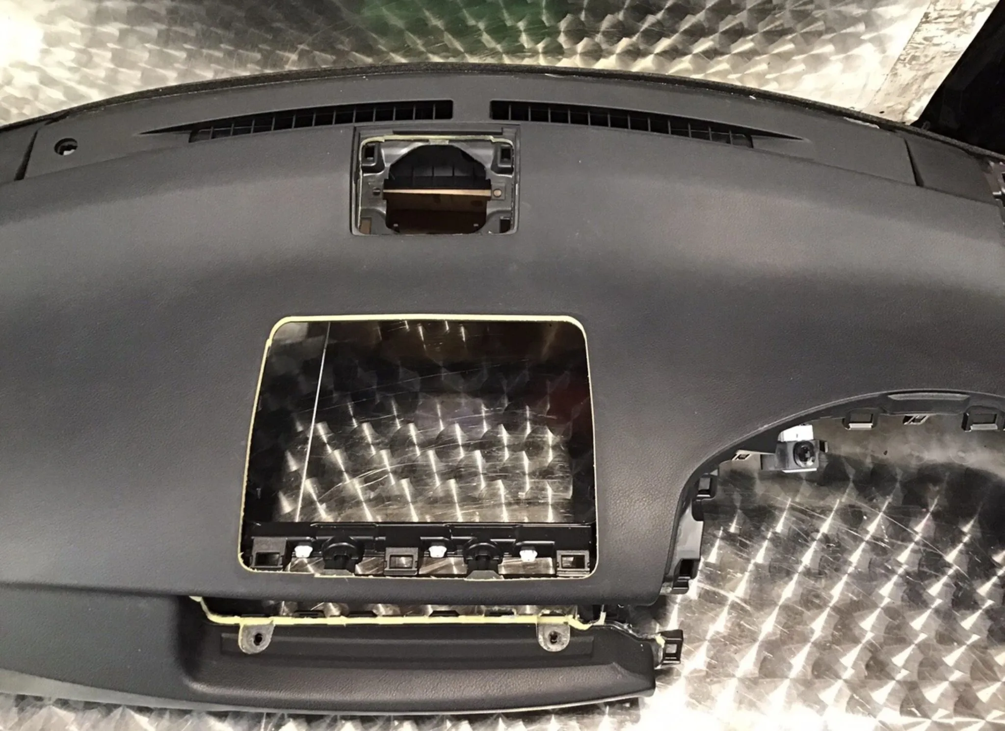 2017 LEXUS CT200h DASHBOARD WITH PASSENGER AIRBAG - Image 4