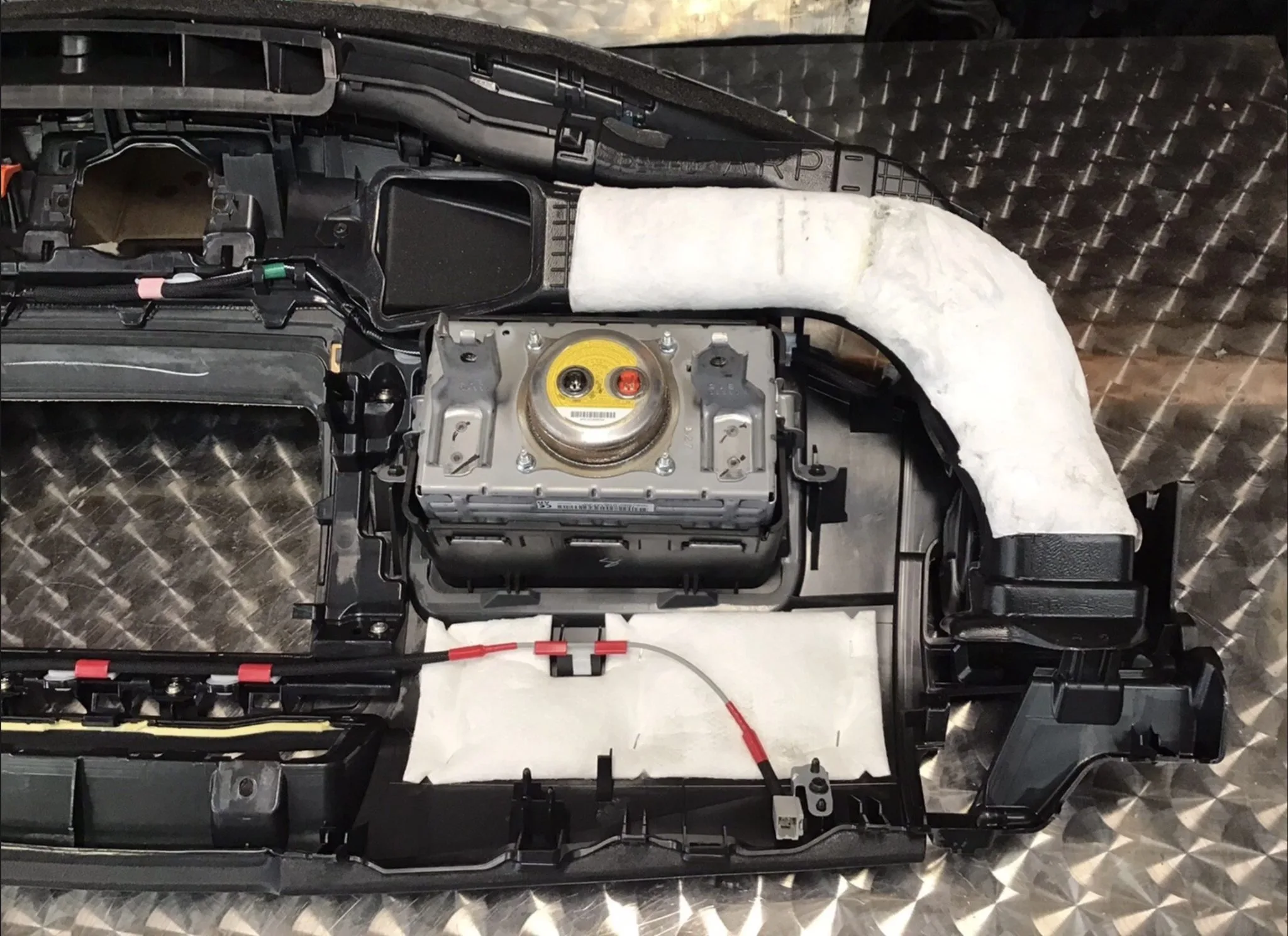 2017 LEXUS CT200h DASHBOARD WITH PASSENGER AIRBAG - Image 9
