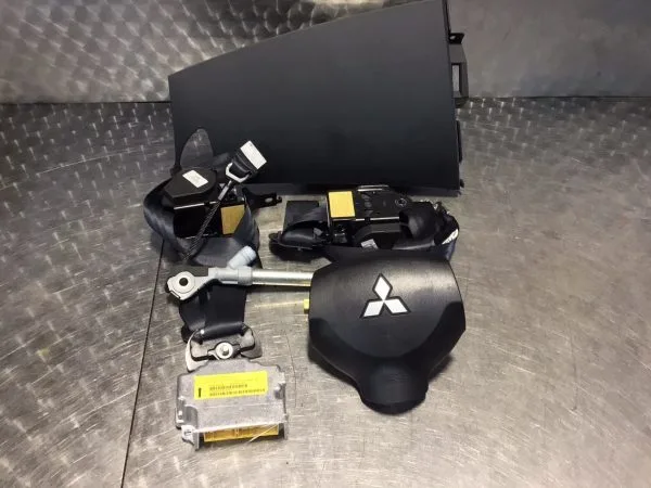 MITSUBISHI LANCER 2008-2014 AIRBAG KIT P8635A205