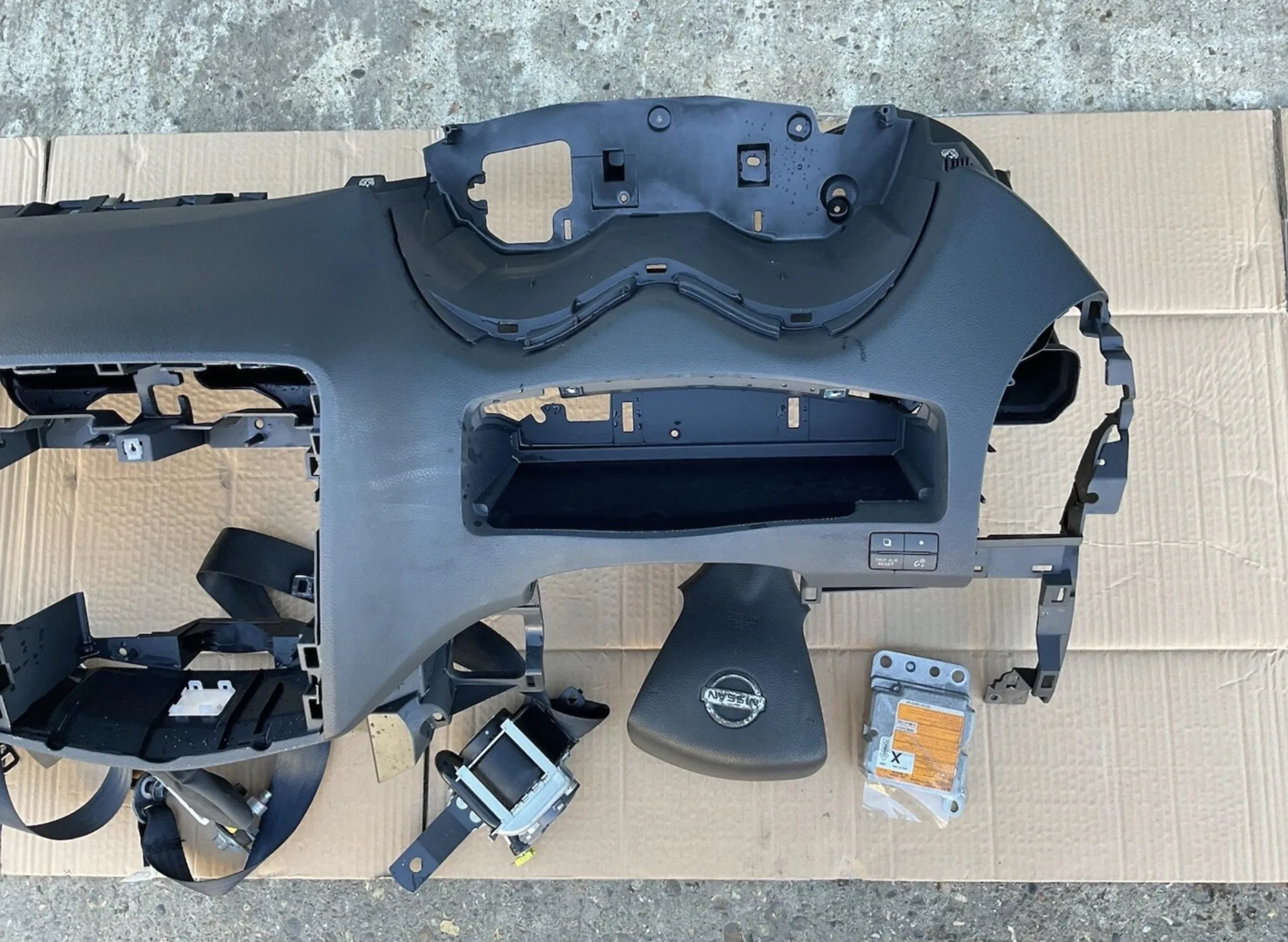Nissan Serena C26 Air Bag Kit Dashboard Seat Belts Ecu Driver 2010-2016 - Image 2