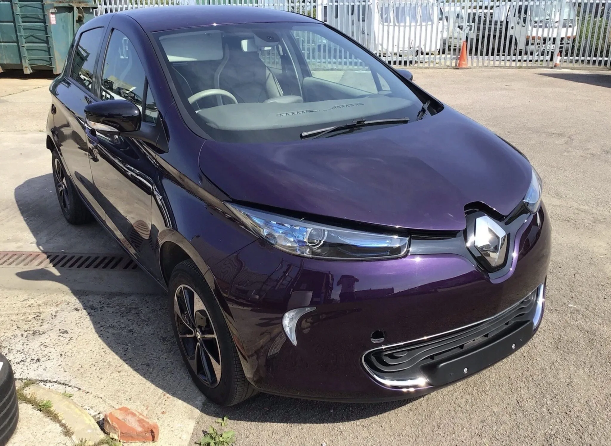 2012-2019 RENAULT ZOE DASHBOARD WITH AIR BAG ONLY