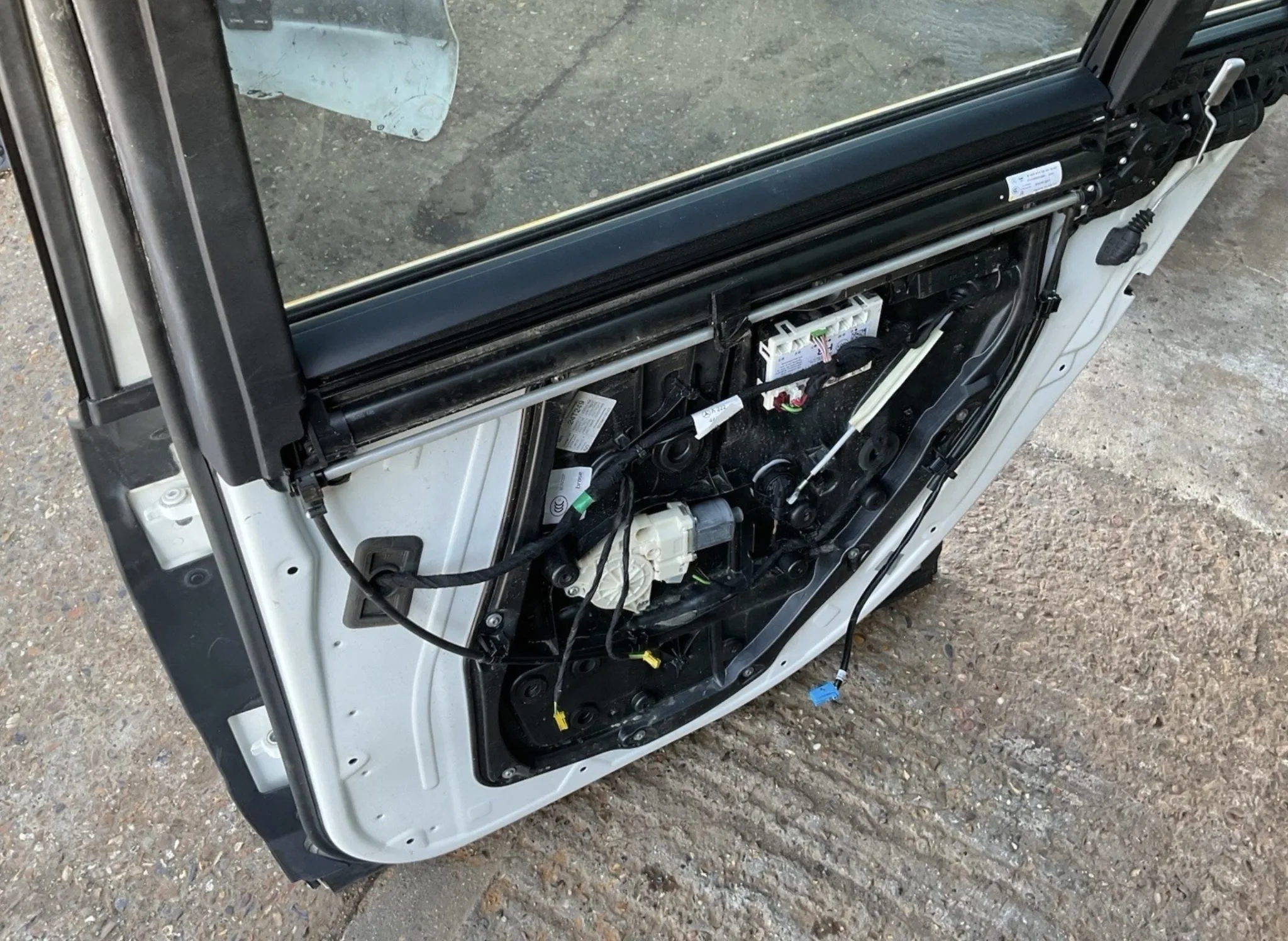 MERCEDES S CLASS W222 LWB 2014-2020 REAR DOOR PANEL RIGHT DRIVER SIDE - Image 15